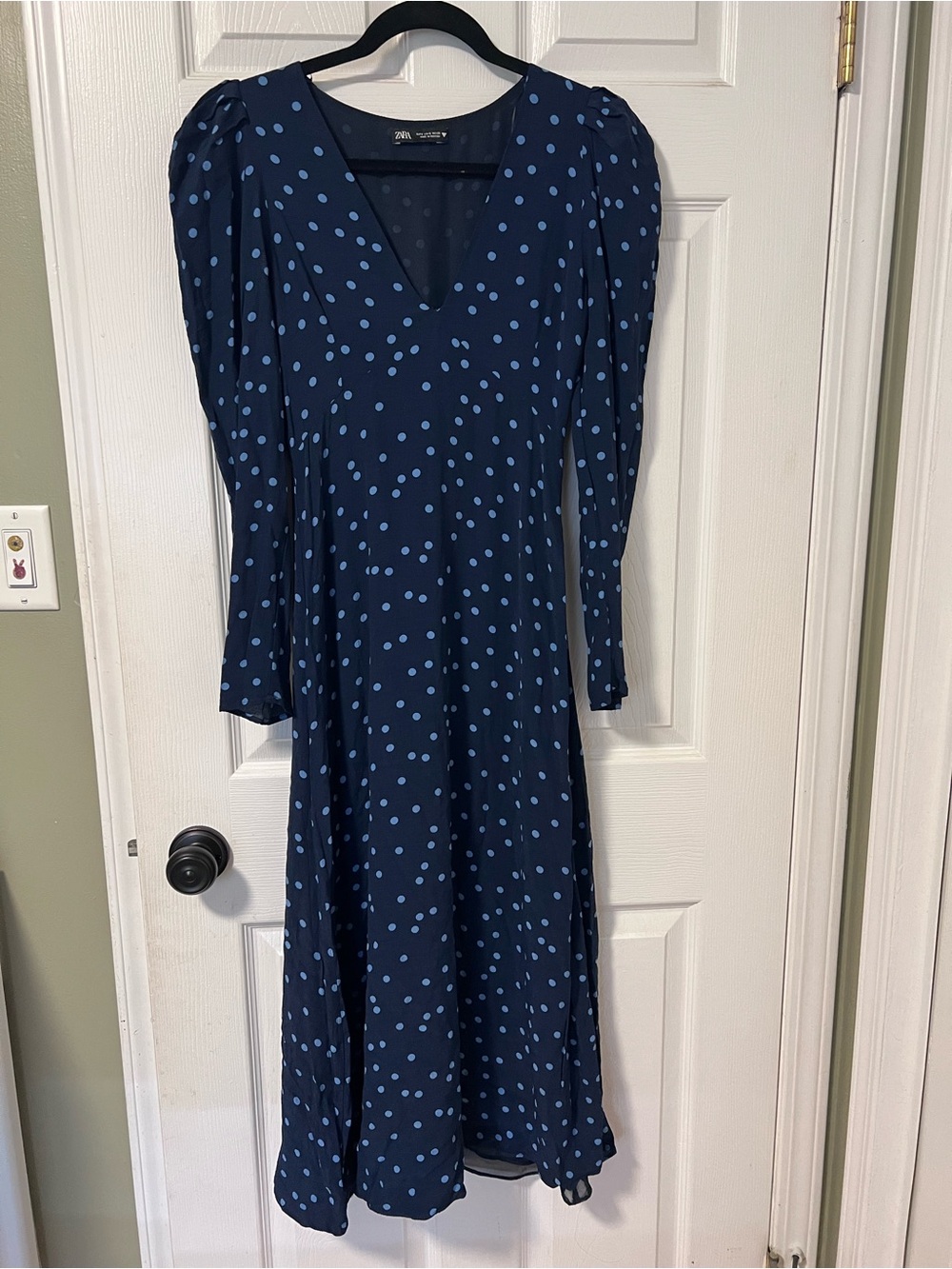 Zara v neck midi dress polka dot